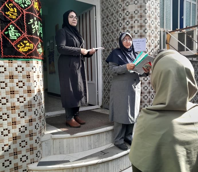 تقدیراز دانش آموزان تلاشگر در سال تحصیلی 1403-1402